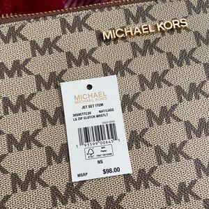 micheal kors wristlet